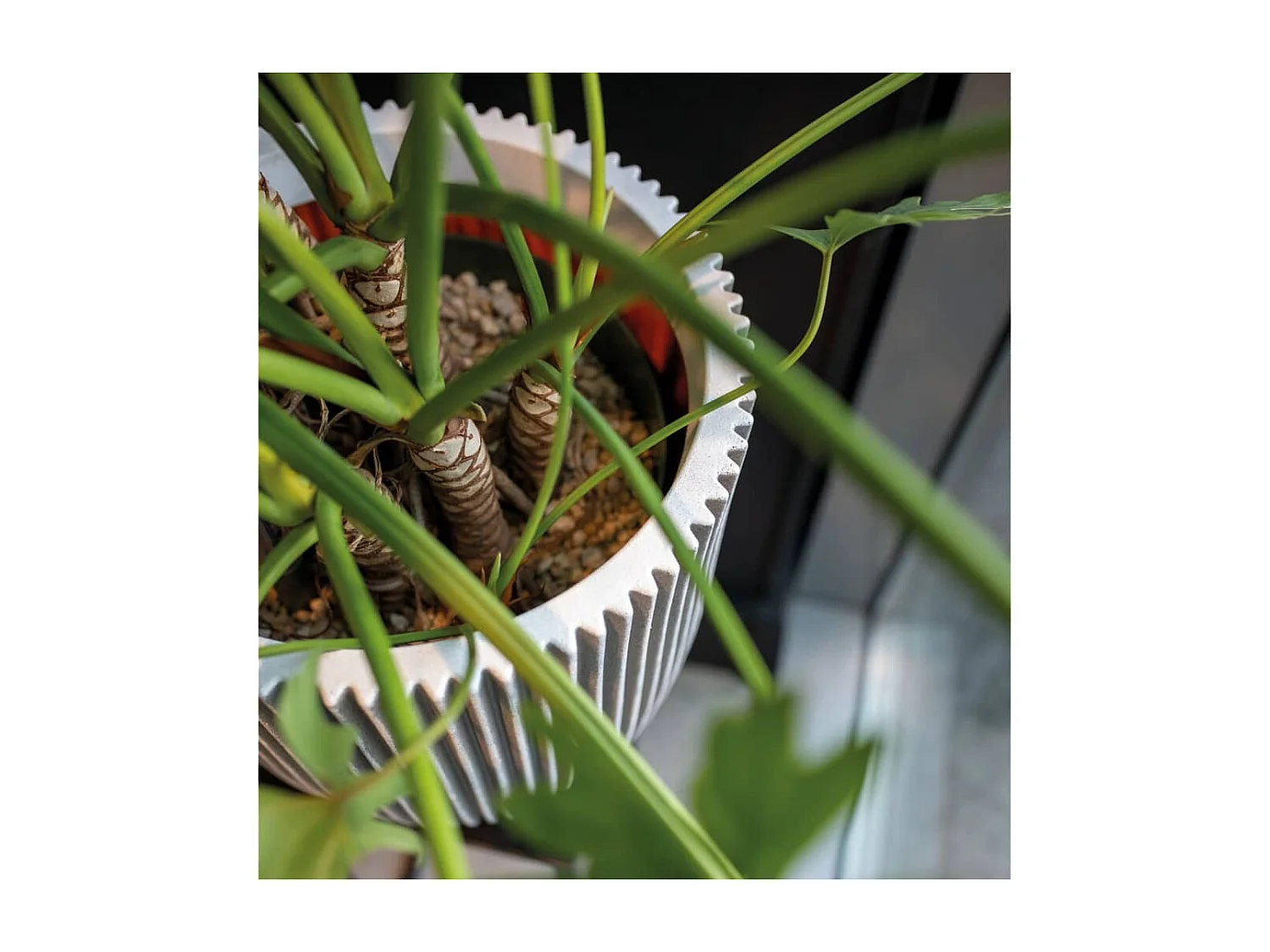 Jardinière Groove 43x41 cm ivoire