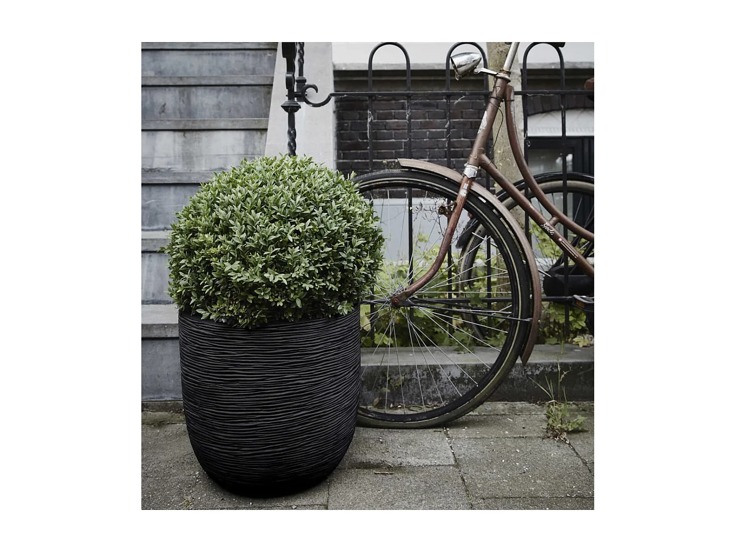 Macetero  Rib 43x41 cm negro KBLR933