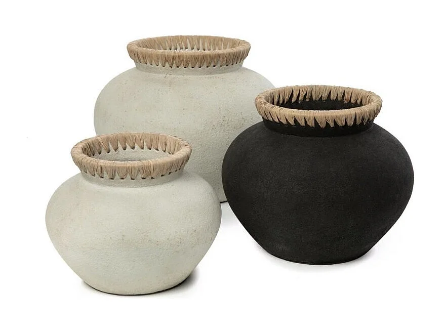 Vase rond avec col en terre cuite noire 29x29x23 cm