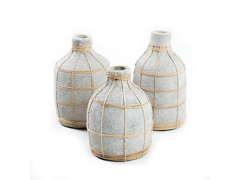 Vase avec rotin en béton gris 13x13x23 cm