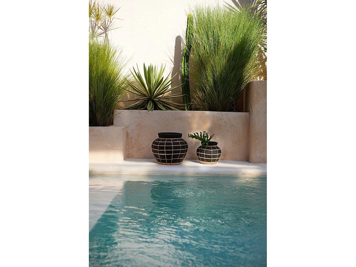 De Belly Vaas - Zwart Naturel - S