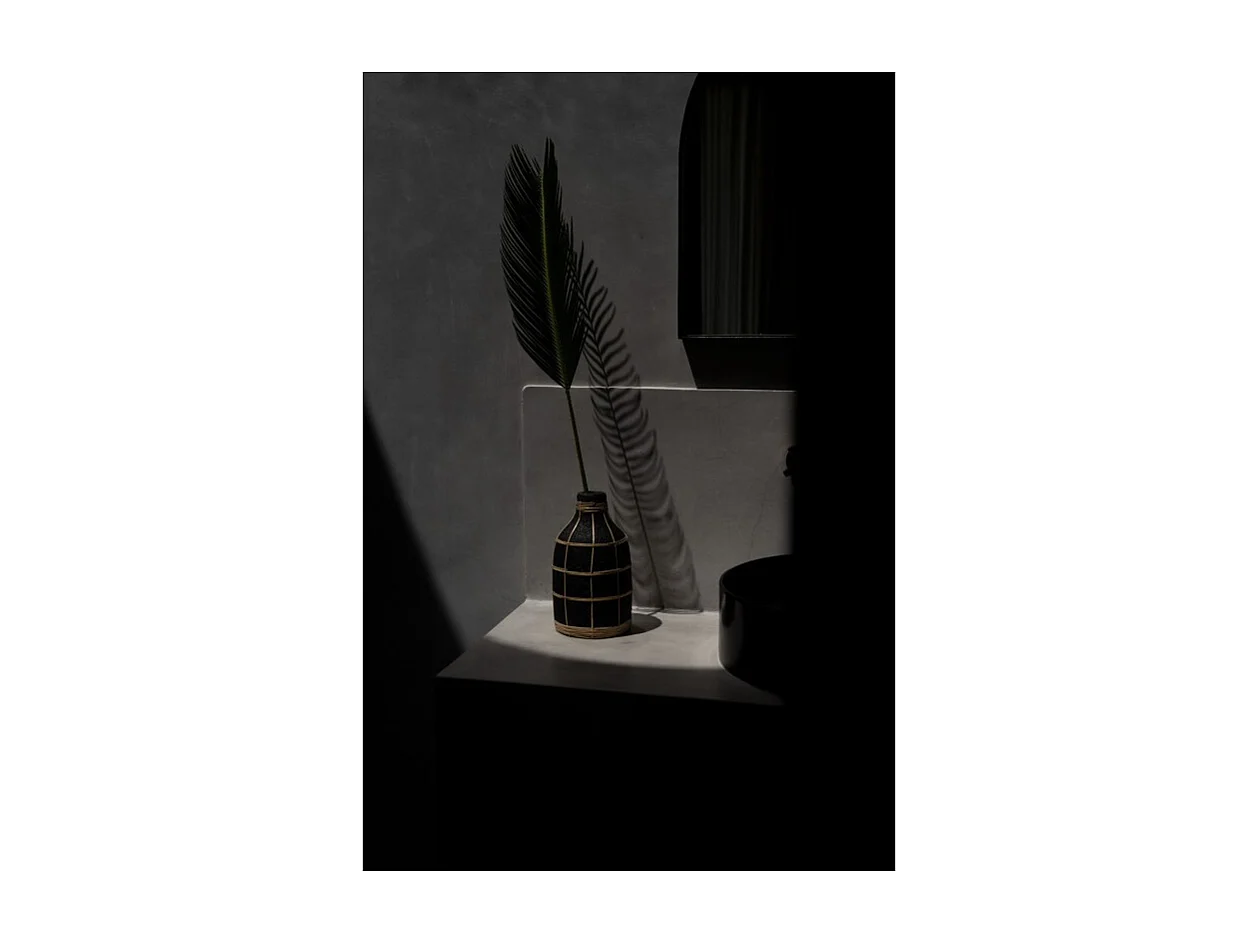 Vase avec rotin en béton noir 13x13x24 cm