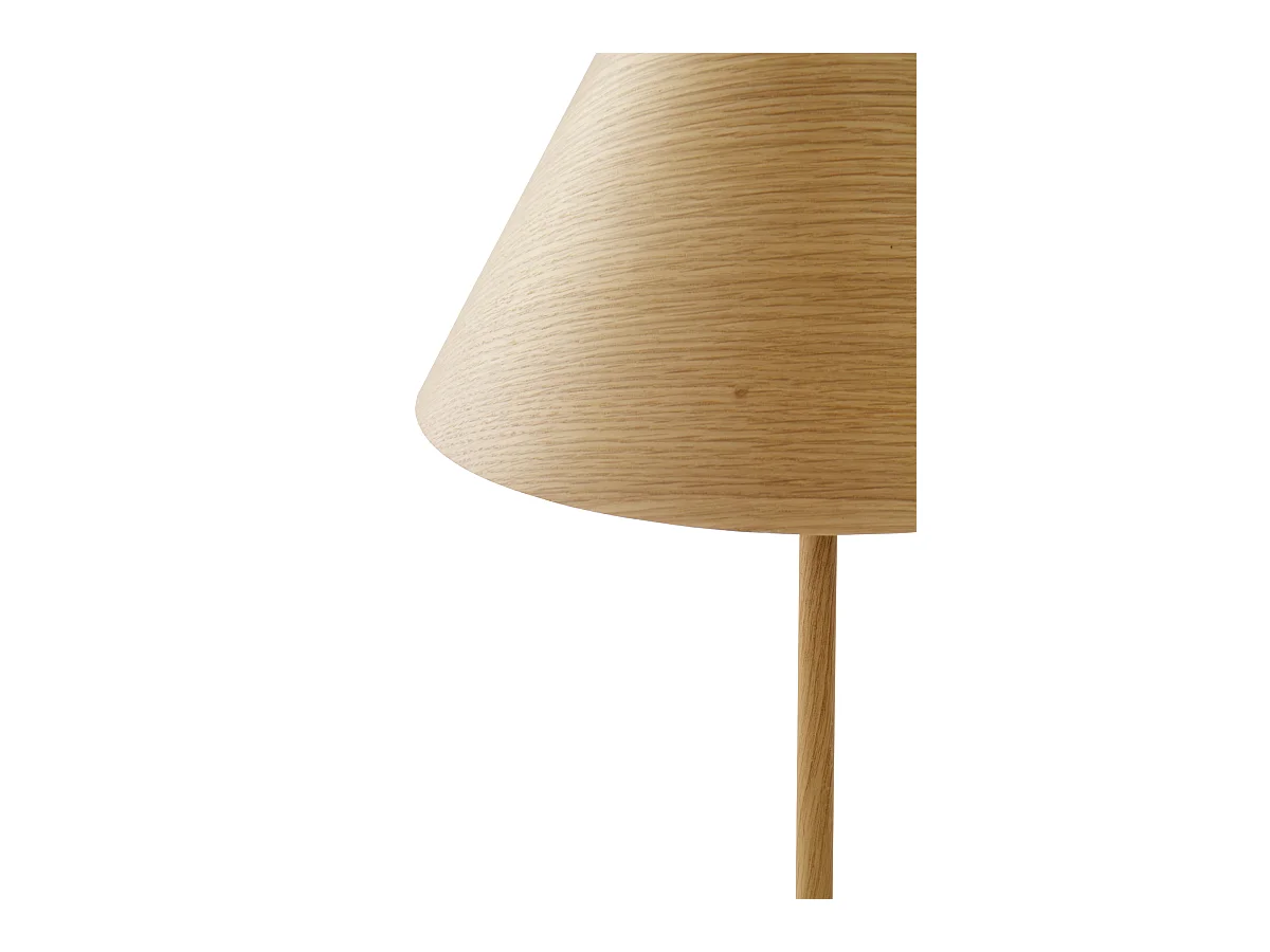 Lampadaire en bois avec base en métal