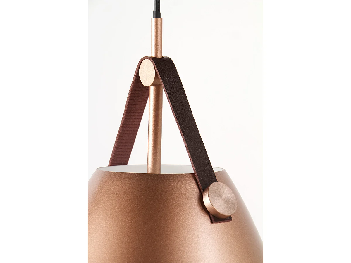 Candeeiro de teto metálico