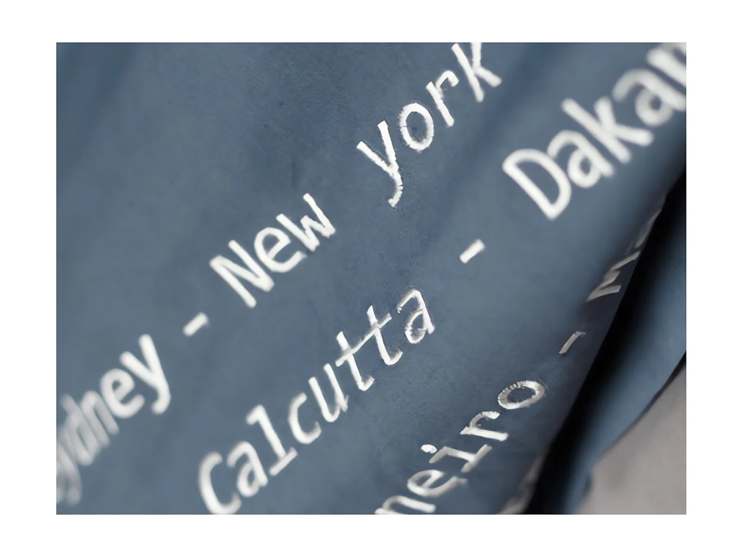 Sábana encimera 180x290 cm bordada NAVIGATOR de Sylvie Thiriez