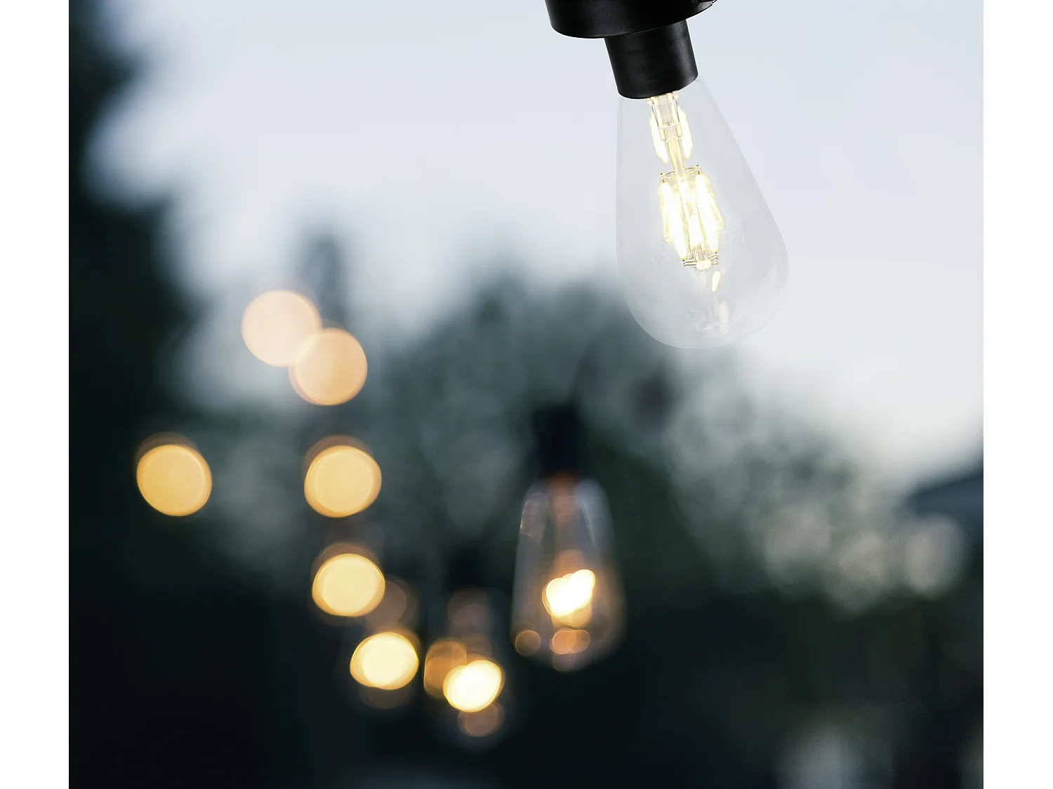 Trois suspensions extérieur led Campus