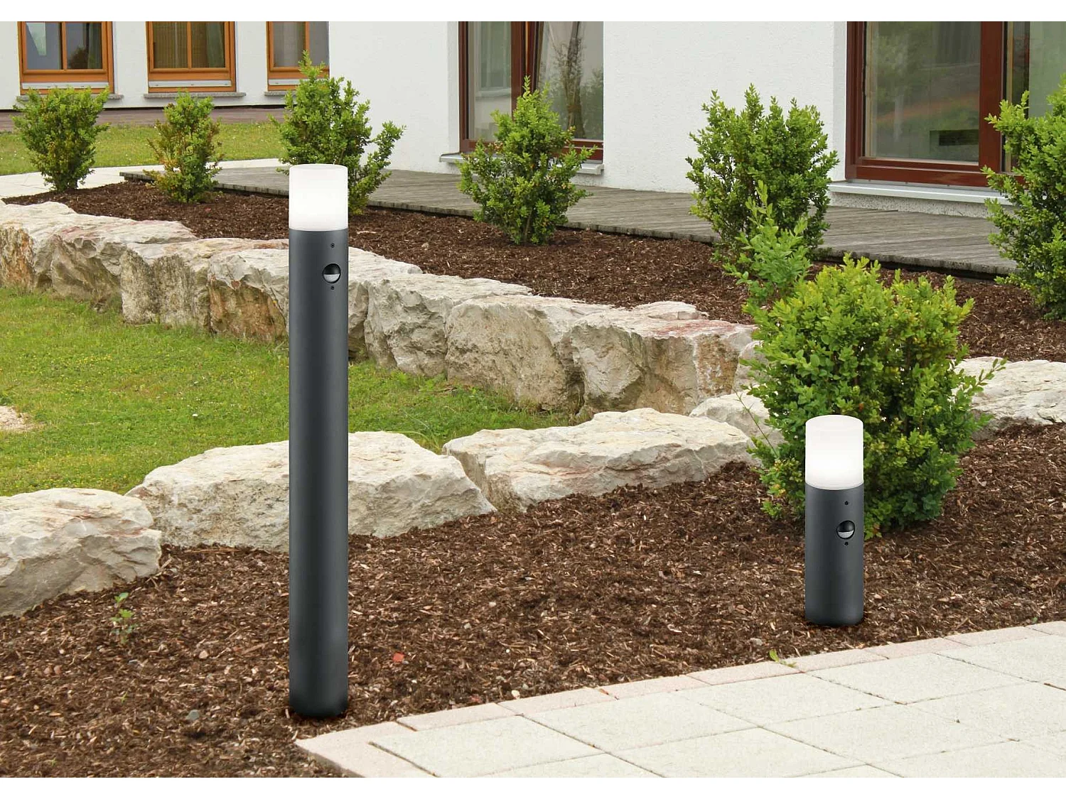 Borne extérieure 80 cm anthracite avec détecteur - Trio - Hoosic