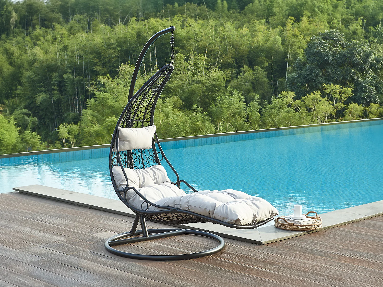 Hängesessel - Polyrattan - Schwarz mit grauen Kissen - LUVA von MYLIA