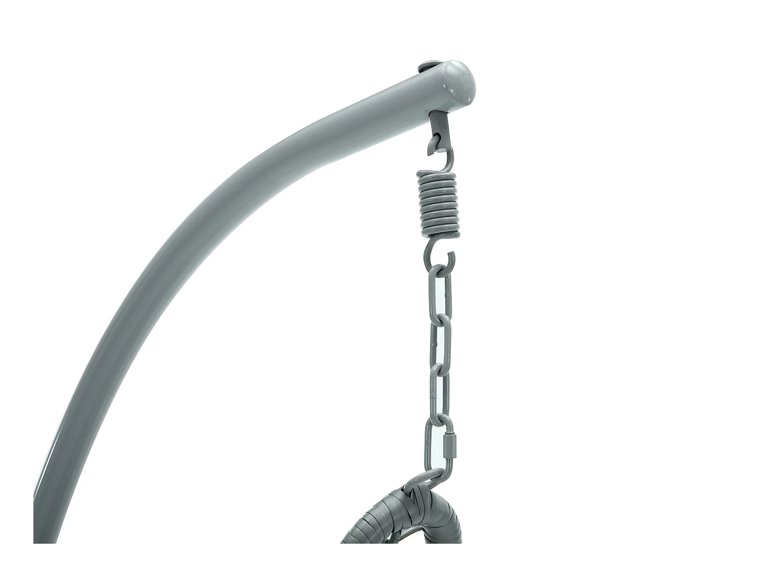 Poltrona sospesa in resina intrecciata Grigio chiaro con cuscini bianchi - OROSI di MYLIA