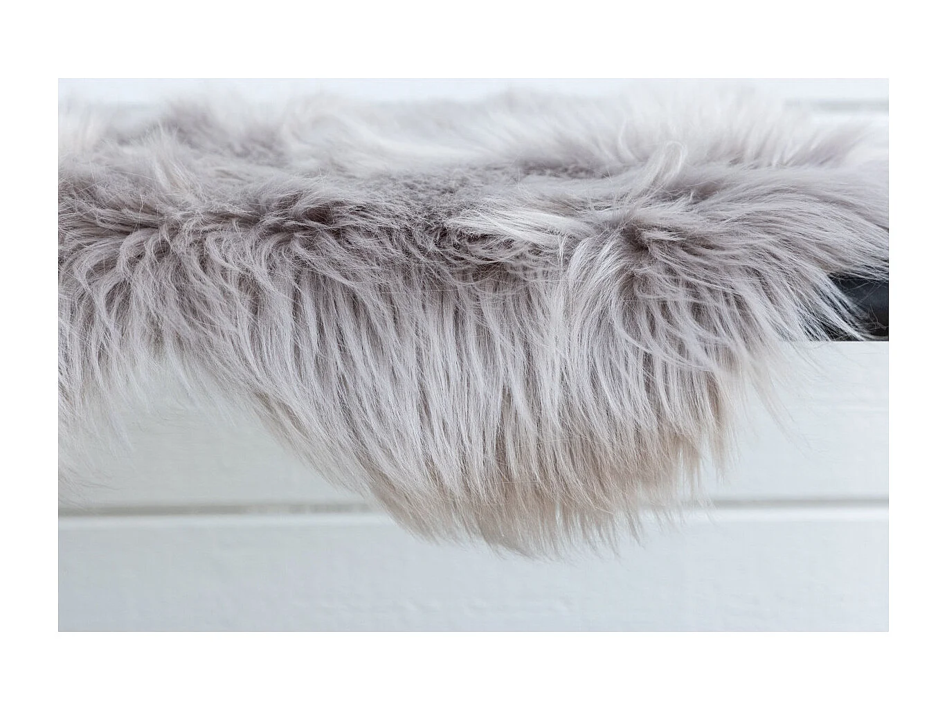 Katy Kunstfell imitiertes fell 180x55cm Grau.