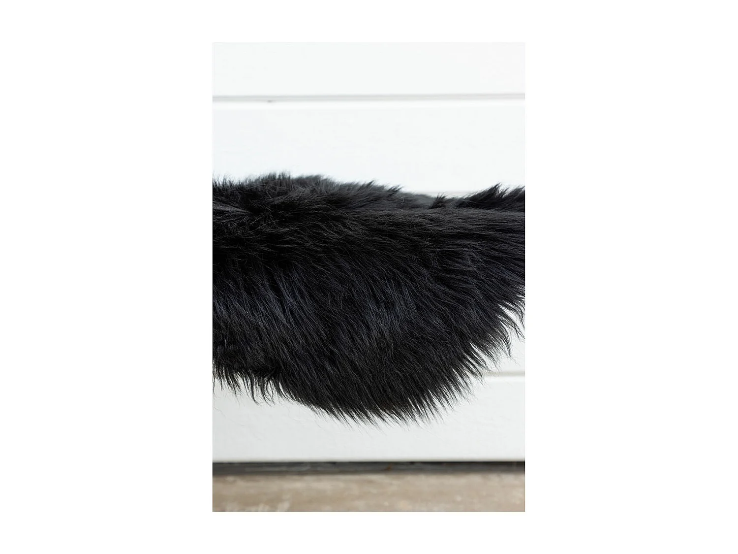 Tapis Imitation Fourrure "Katy" 55x180cm Noir