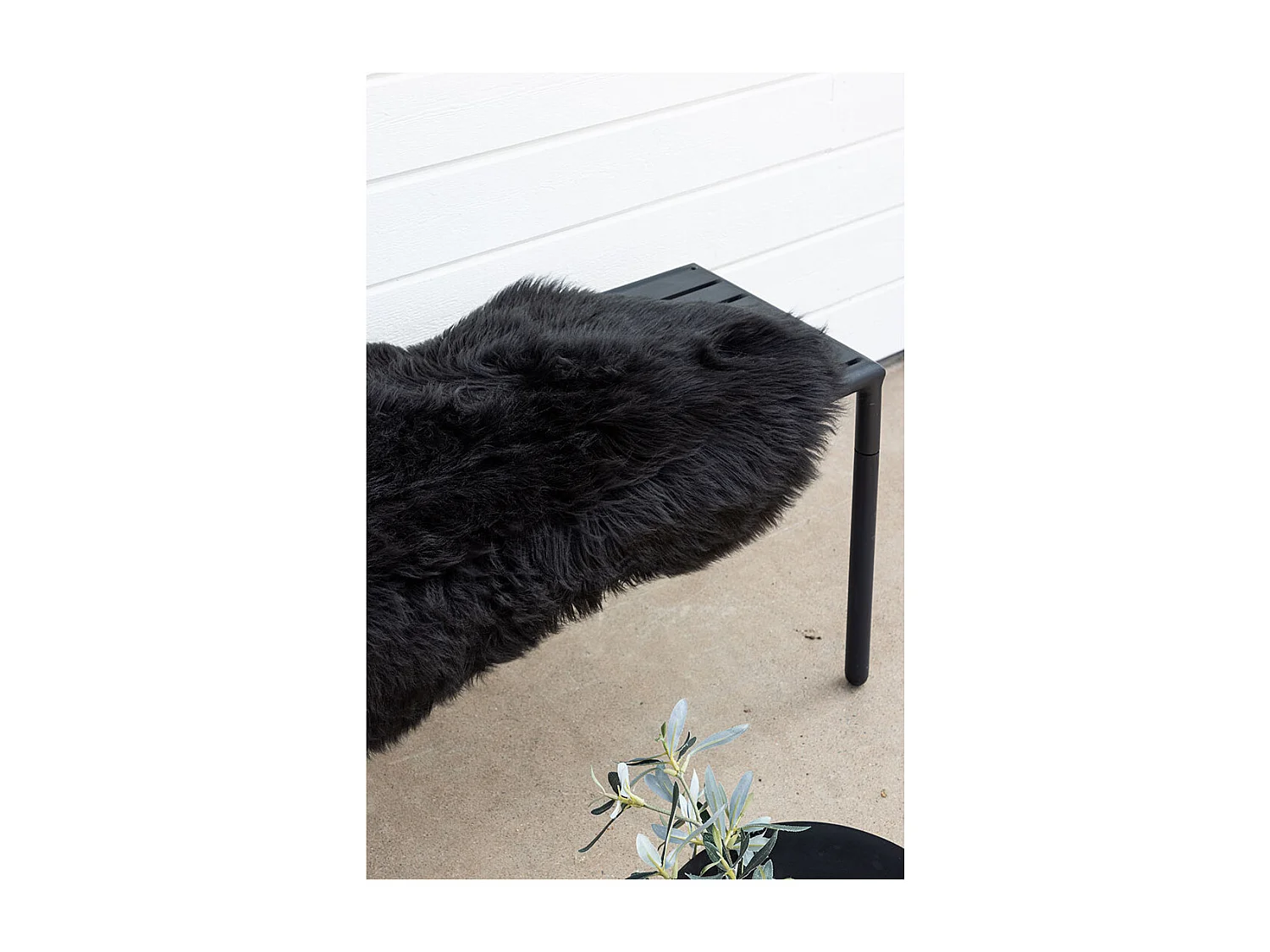 Tapis Imitation Fourrure "Katy" 55x180cm Noir