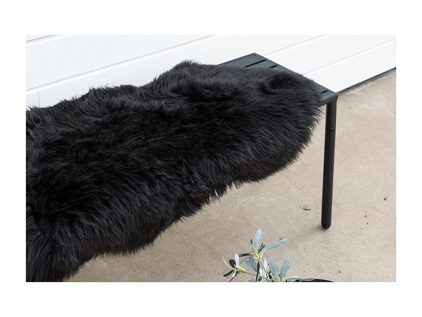 Tapis Imitation Fourrure "Katy" 55x180cm Noir