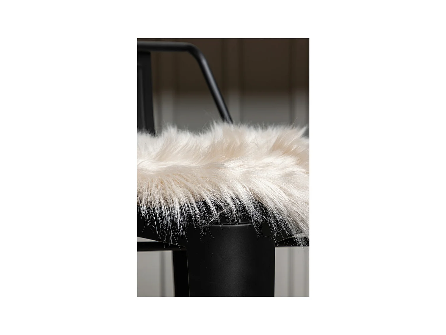 Katy kunstvacht Ø34cm beige.