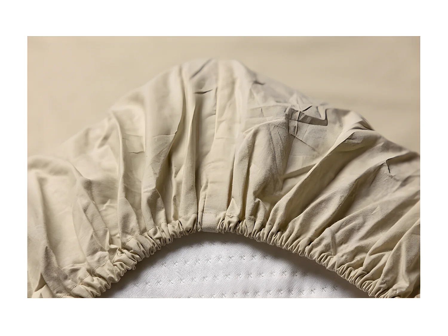 Sigrid drap de lit 200x180cm beige.