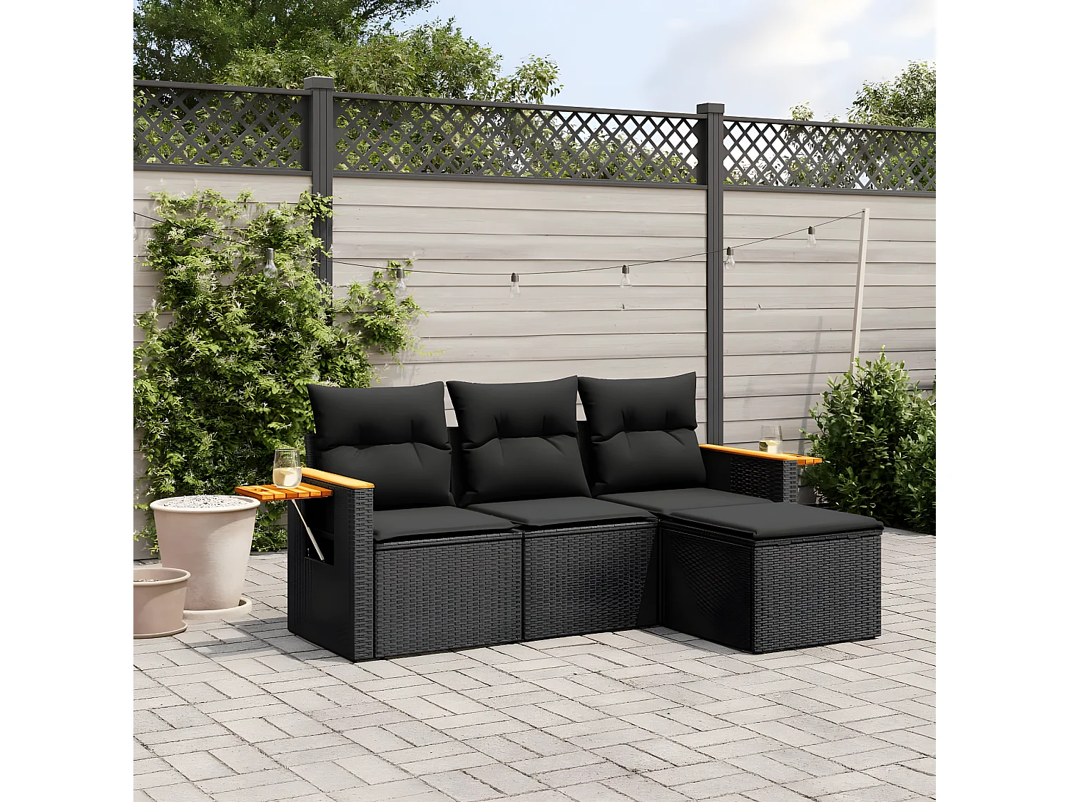 Salon de jardin 4 pcs avec coussins noir résine tressée