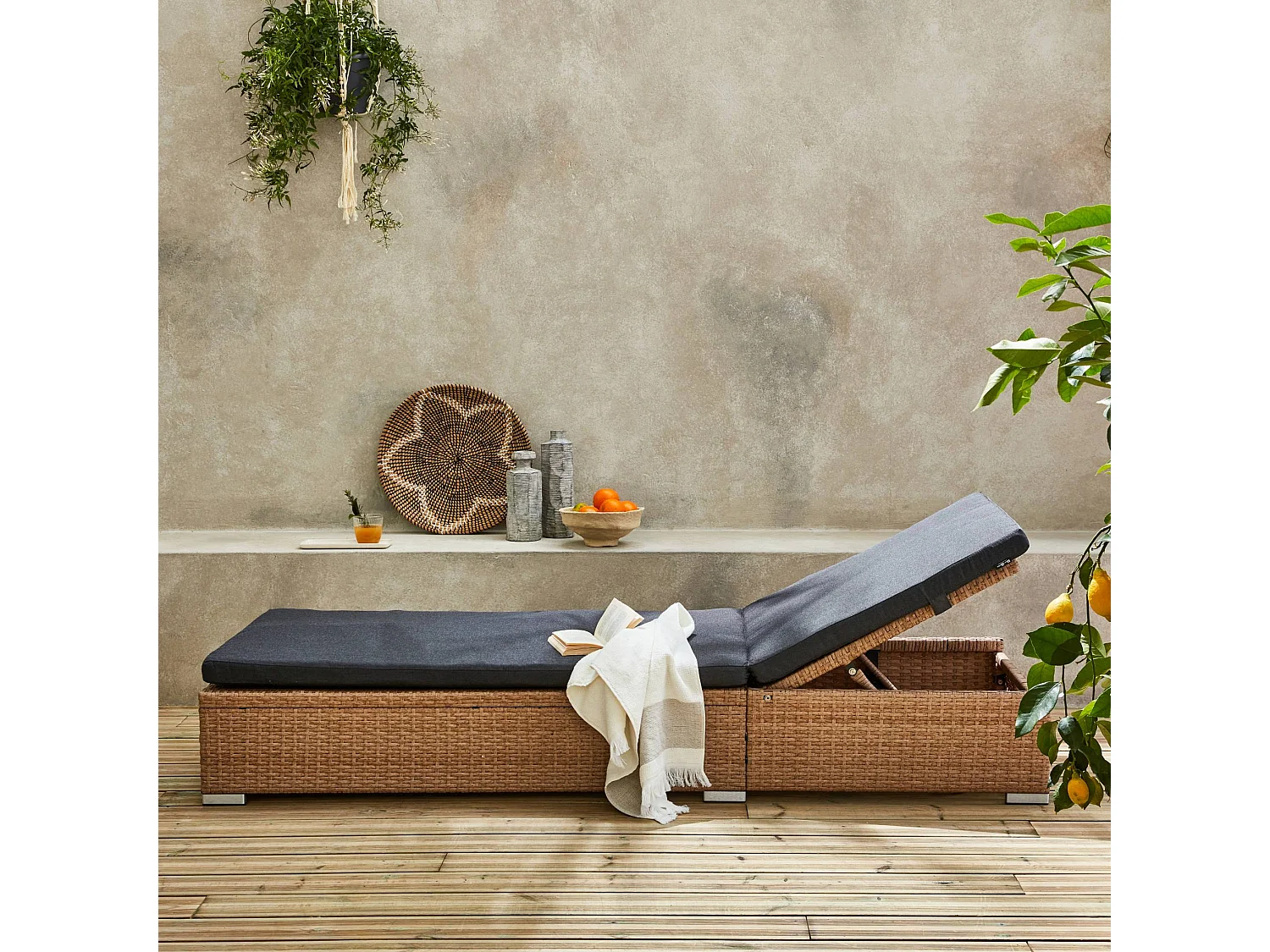 Tumbona de resina tejida en poliéster, multiposición gris