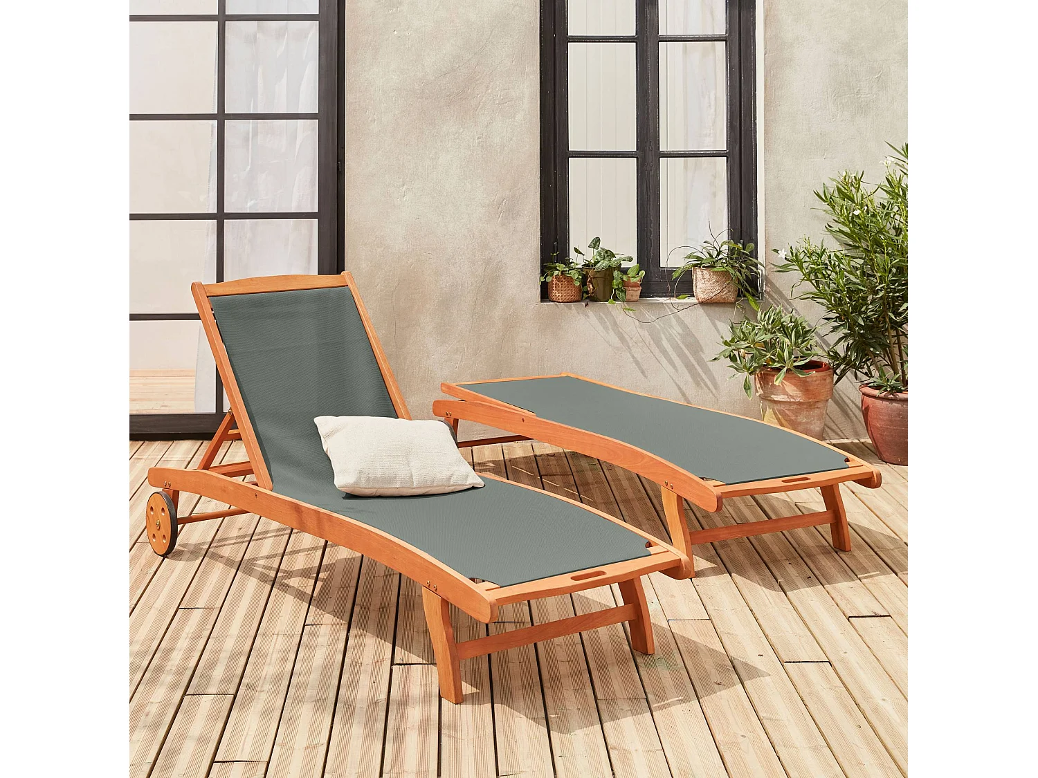 Set di 2 lettini multiposizione in legno con rotelle, verde kaki