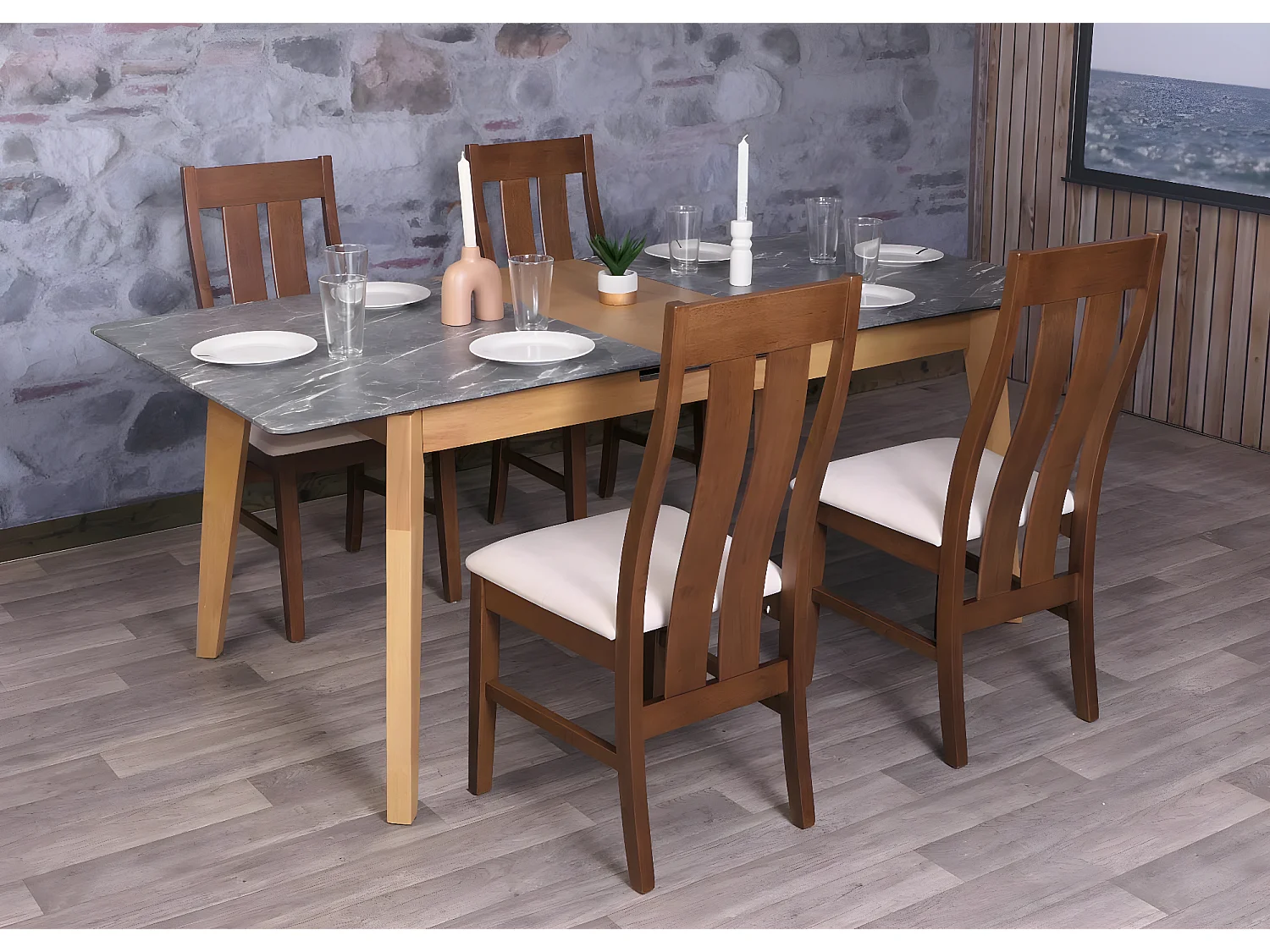 Eetkamertafel MCW-M57