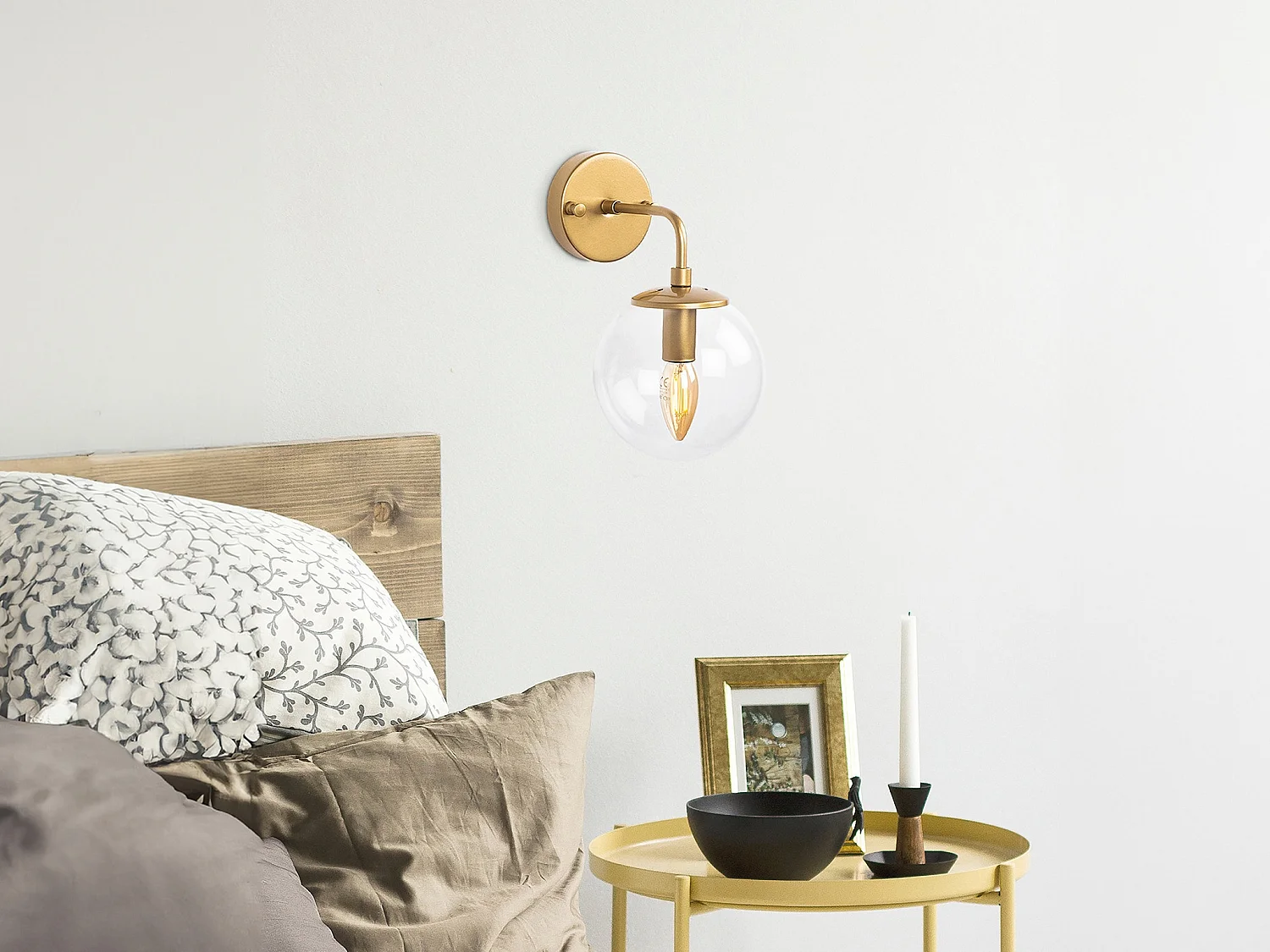 Metalen wandlamp met bol - D15 x 27 cm - Goudkleurig - BARLATI