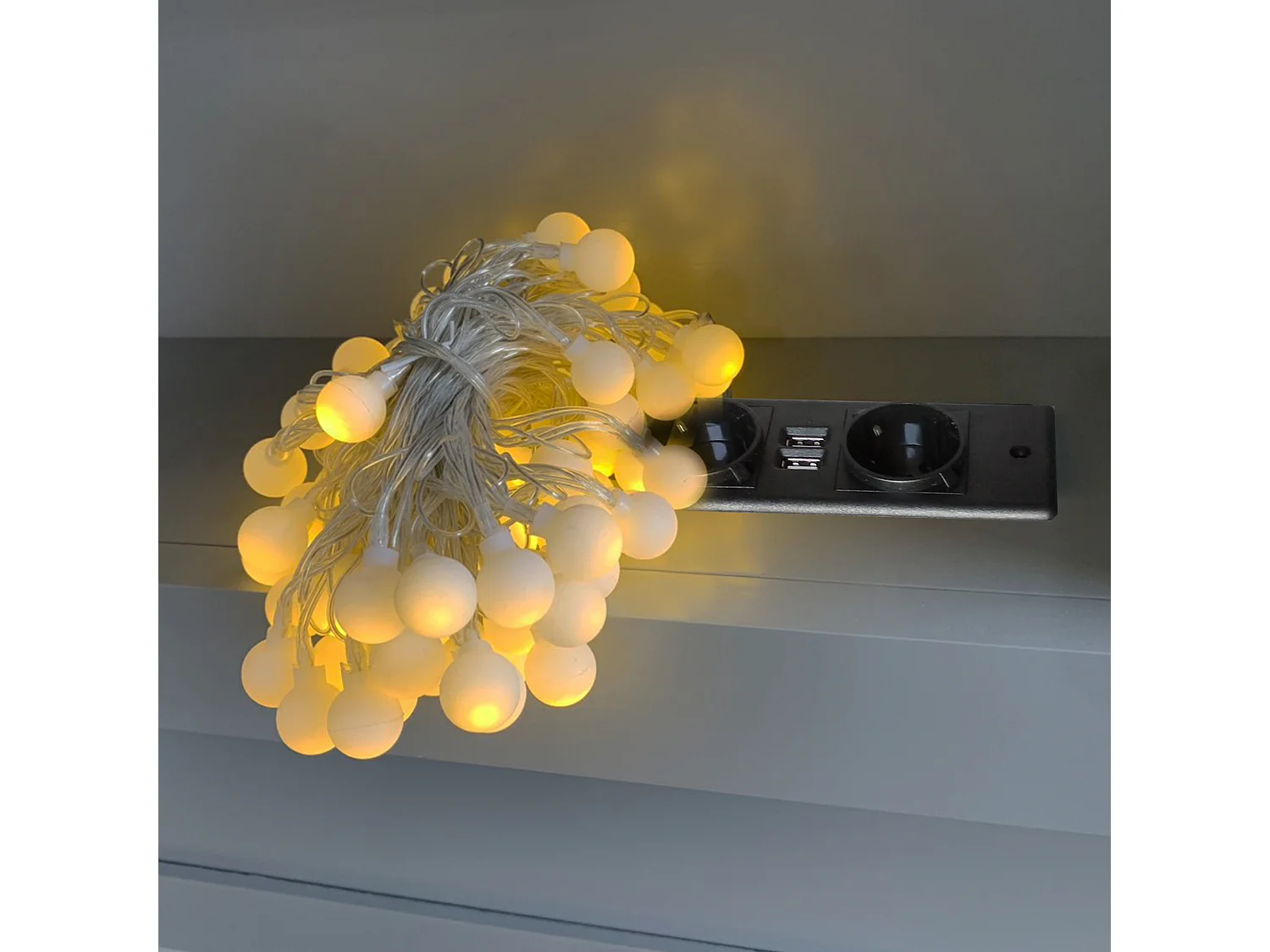 Slaapbank 140x200 cm met onderschuifbed 90x190 cm - met USB en meerdere opbergruimtes - in massief hout - Grijs