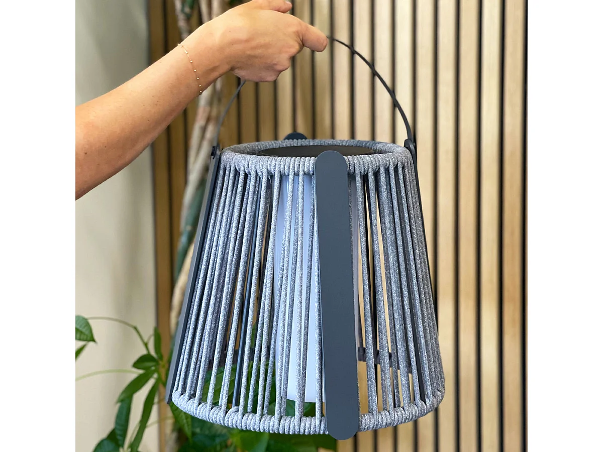 Lampadaire solaire RAYGLOW en corde H176cm