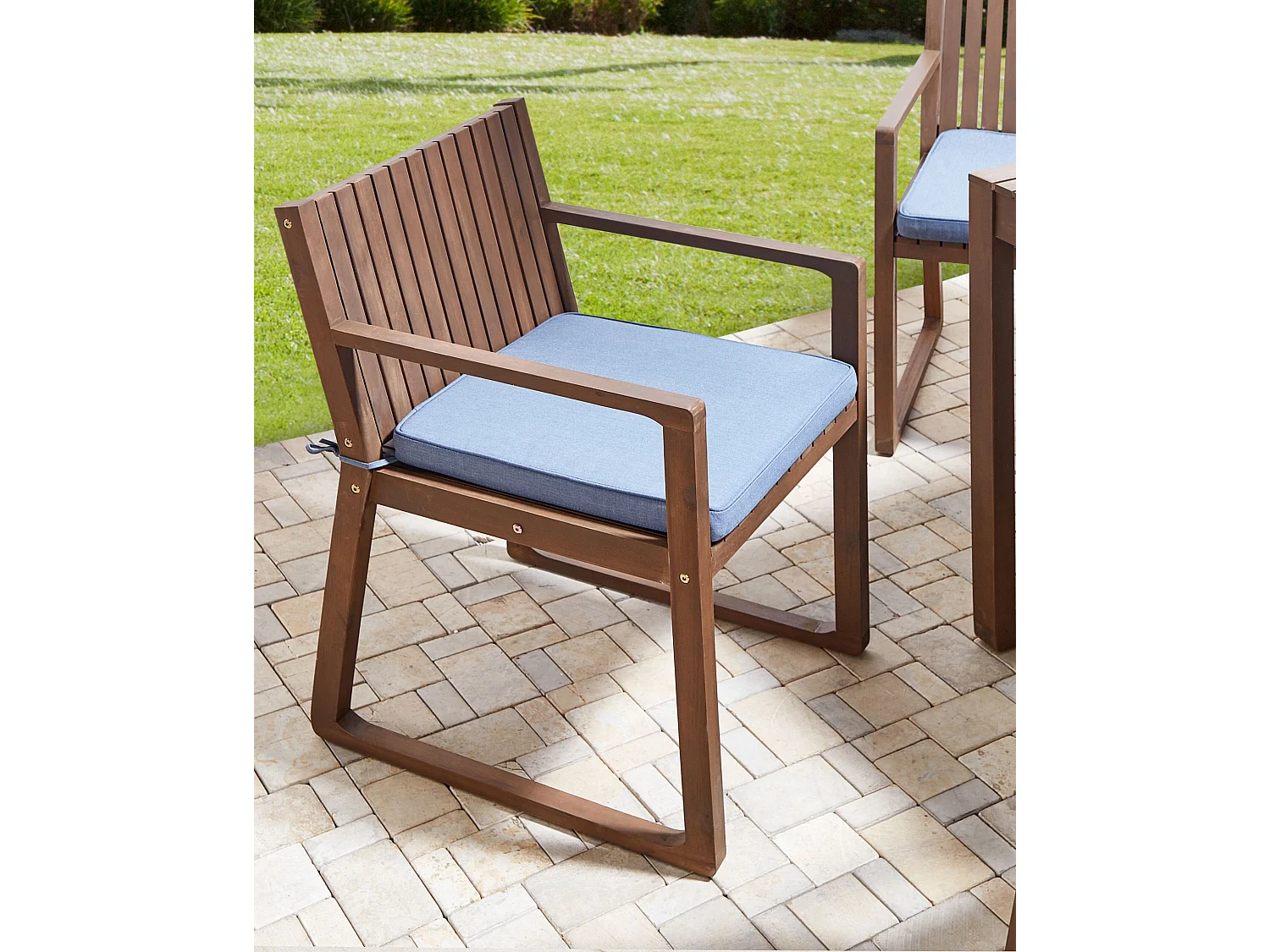 Lot de 8 chaises de jardin avec coussins SASSARI Acacia Bleu