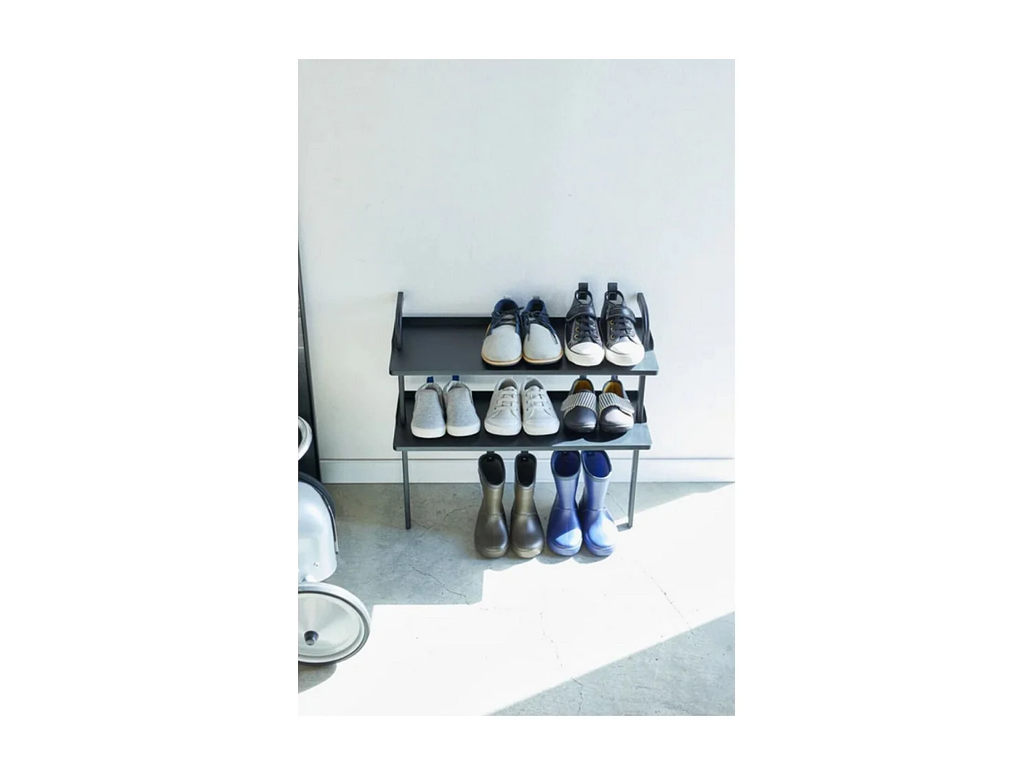 Etagère à chaussures enfants en métal noir