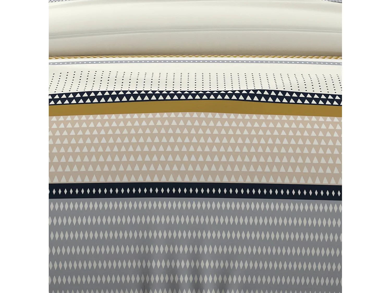 Parure housse de couette en coton 57 fils 240x220 cm THALES moutarde, par Soleil d'ocre