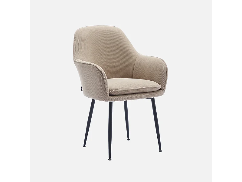 Fauteuil en velours côtelé beige et pieds en métal noir mat. L 57 x P 59 x H 84.5