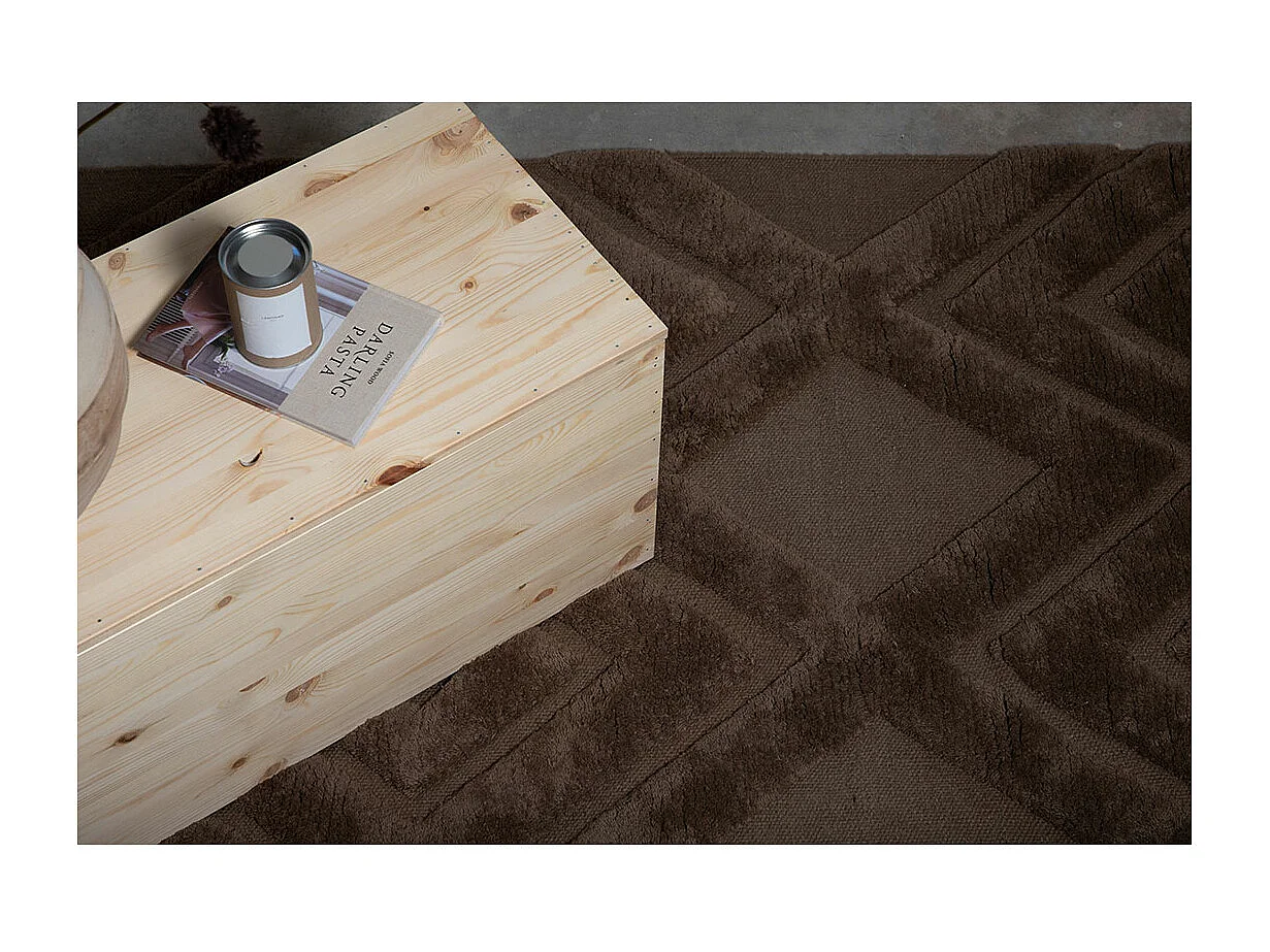 Dahlia vloerkleed 300x200cm donker bruin.