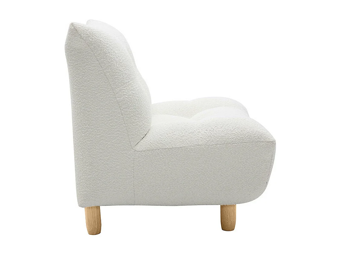 Sillón nórdico de borreguillo blanco y madera clara YUMI