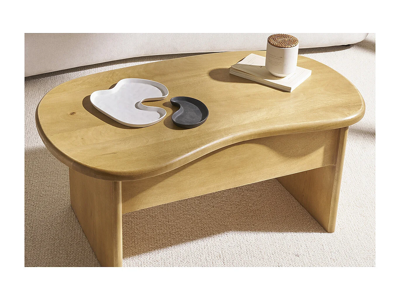 Table basse relevable design haricot avec rangement en bois manguier massif L95 cm KOKOA