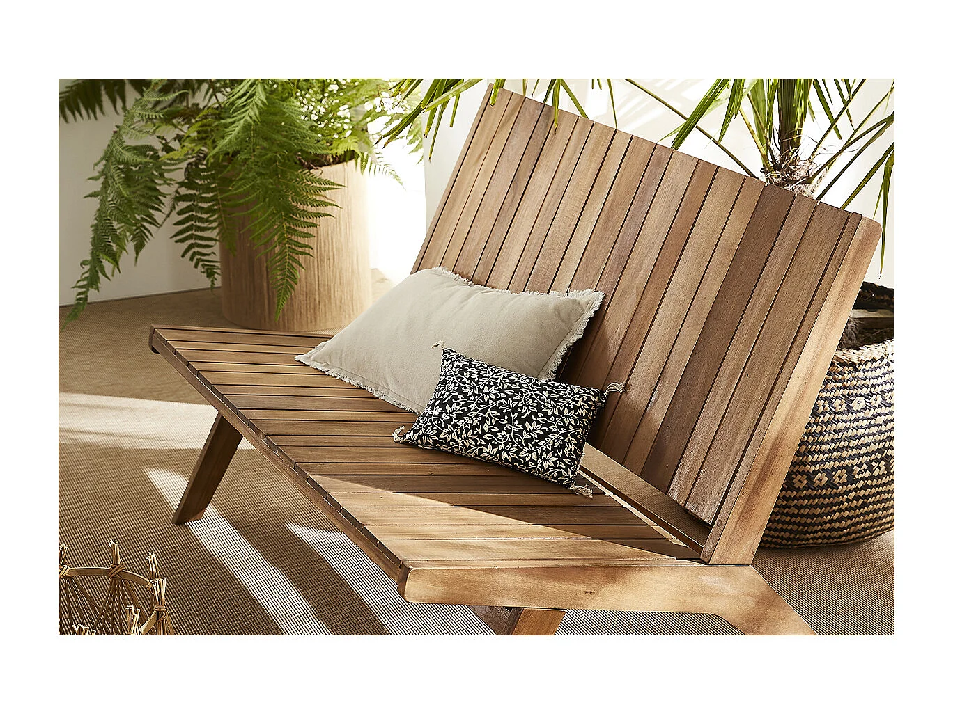 Banco de jardín de madera maciza TIDAK