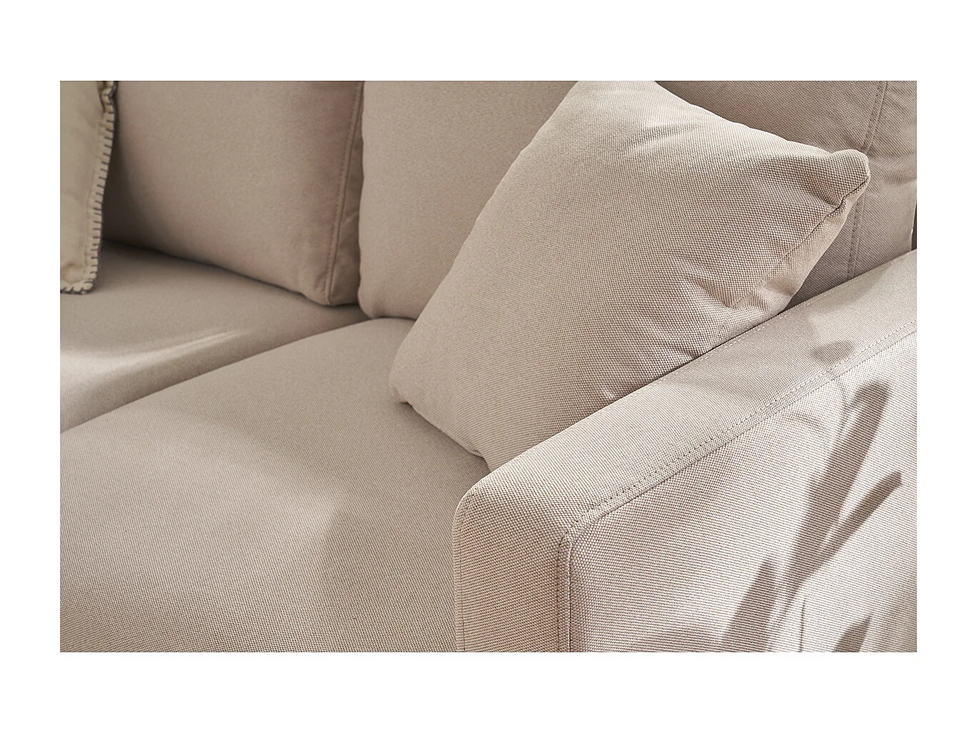 Divano 3 posti in tessuto beige e base legno chiaro MUNIK