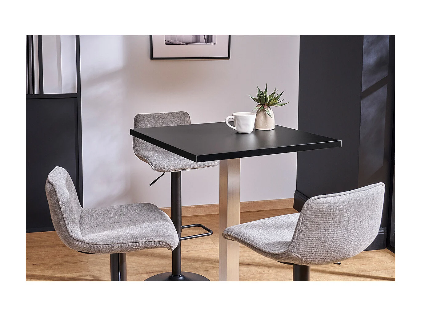 Design-Bartisch Viereck Schwarz Mittelfuß JORY