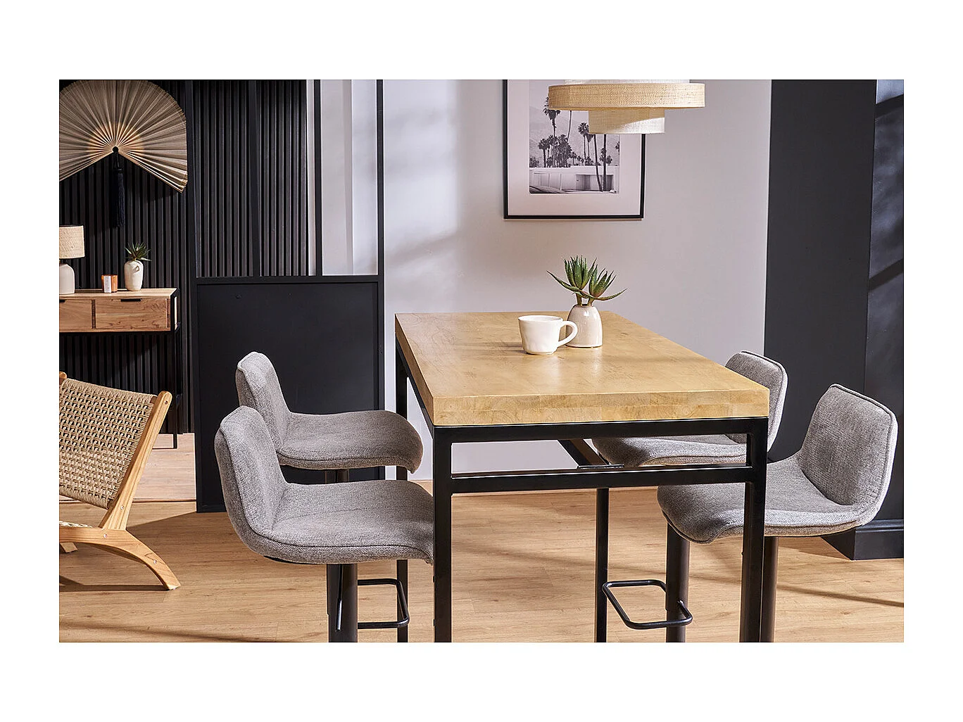 Mesa alta industrial en mango y metal negro YPSTER