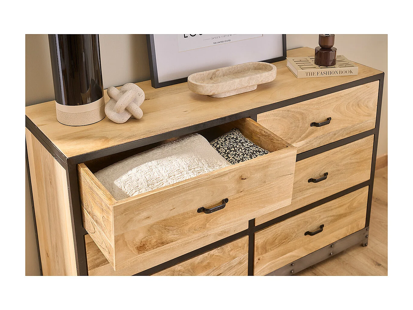 Commode industrielle en bois manguier massif et métal noir 6 tiroirs L130 cm INDUSTRIA