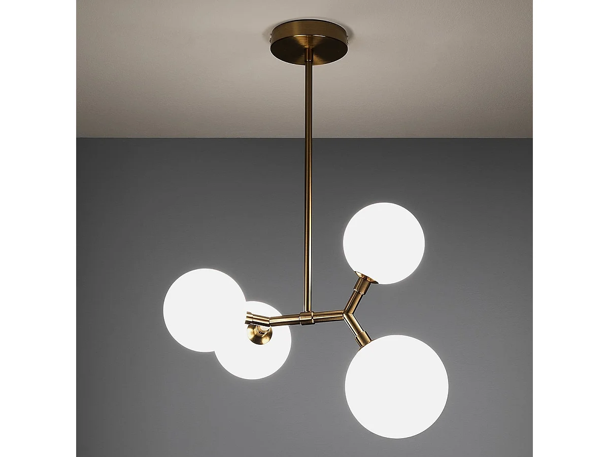 Lampadario moderno in ottone opaco con sfere vetro bianco Lily