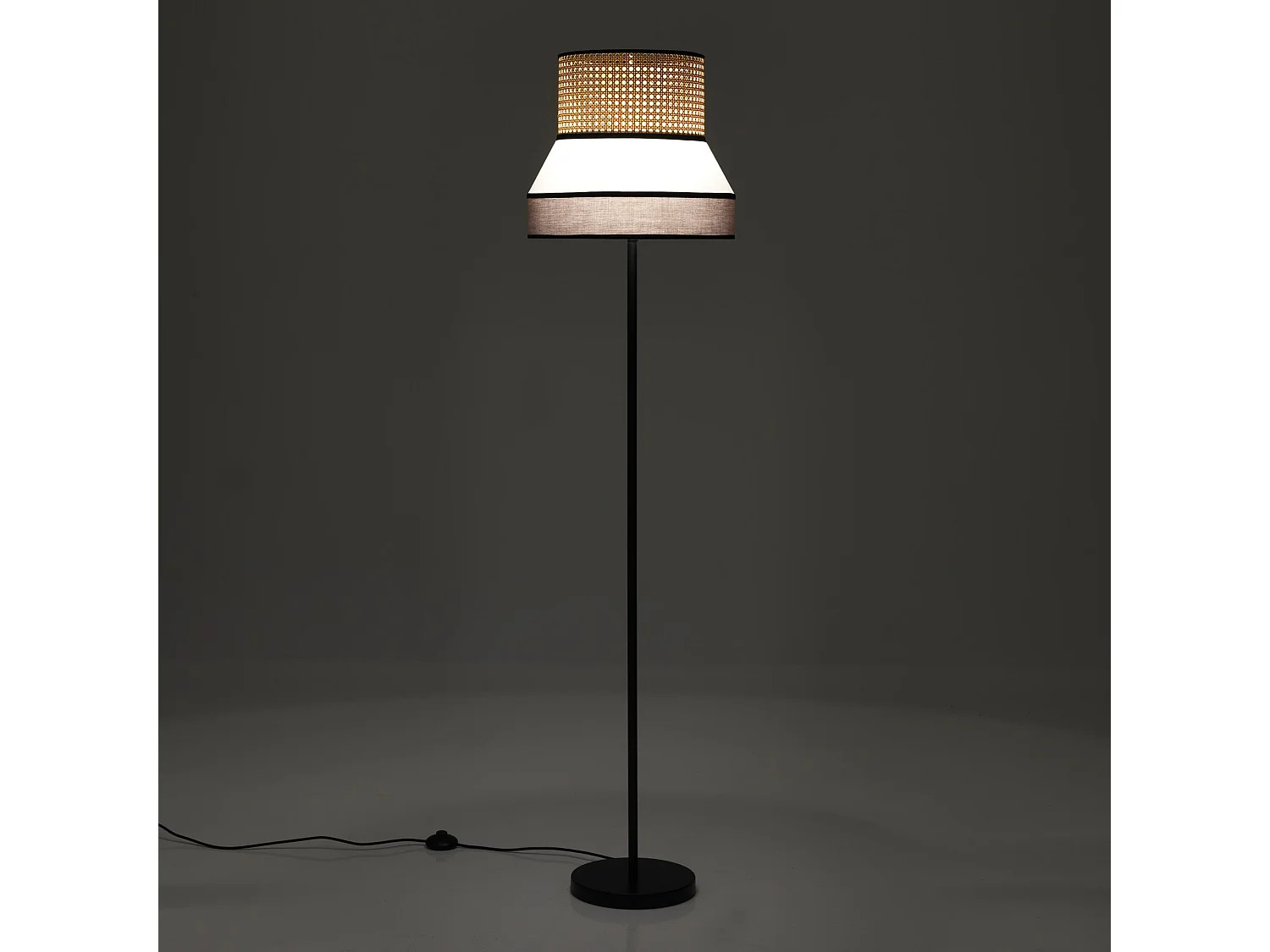 Lampada da terra EUCLA