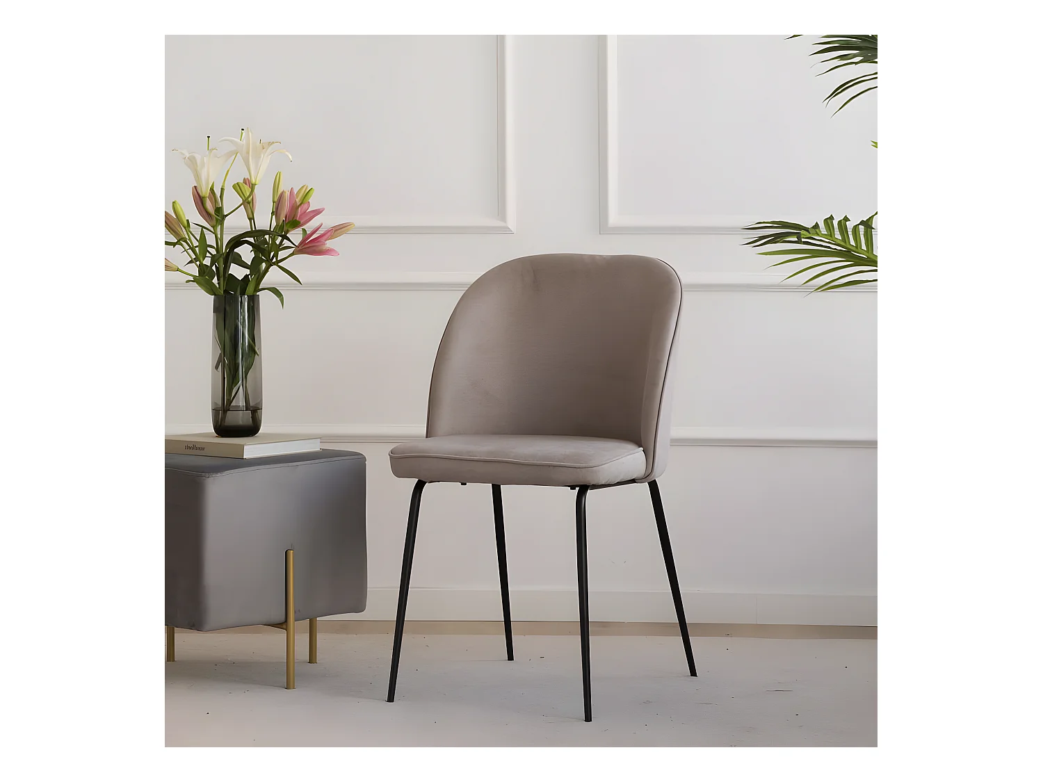 Chaise rembourrée tissu. pieds métalliques Beige (615) 48x86