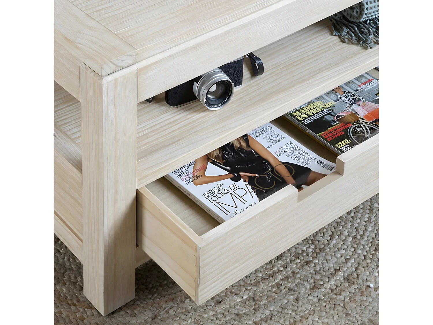 Tavolino da salotto con piano sollevabile legno massello, pannello in mdf e impiallacciatura  naturale 60x45