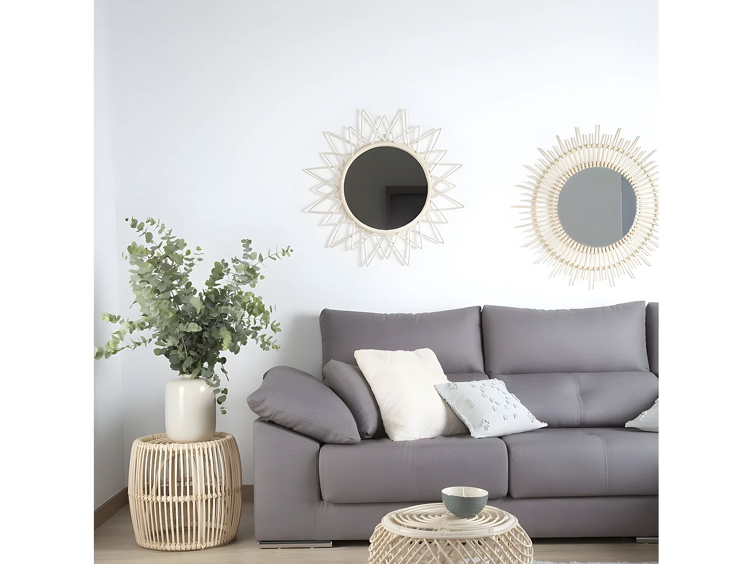 Aveiro specchio rotondo da parete in rattan naturale