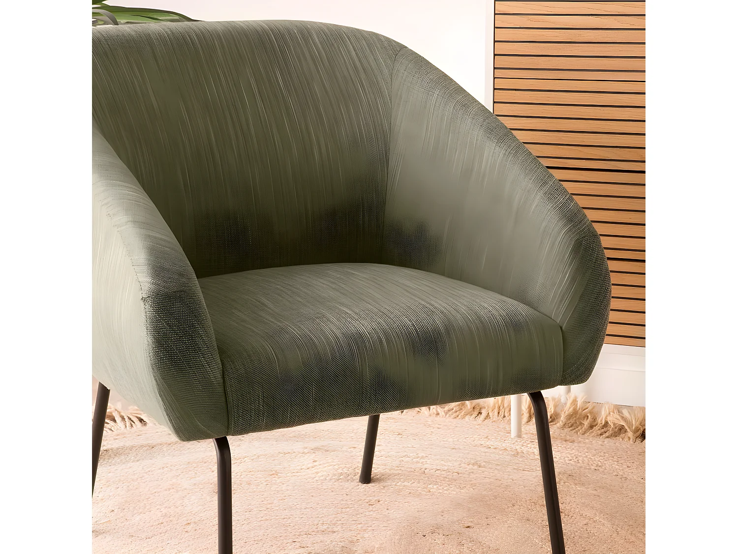 Poltrona struttura in compensato, schiuma e rivestimento Verde 74x79