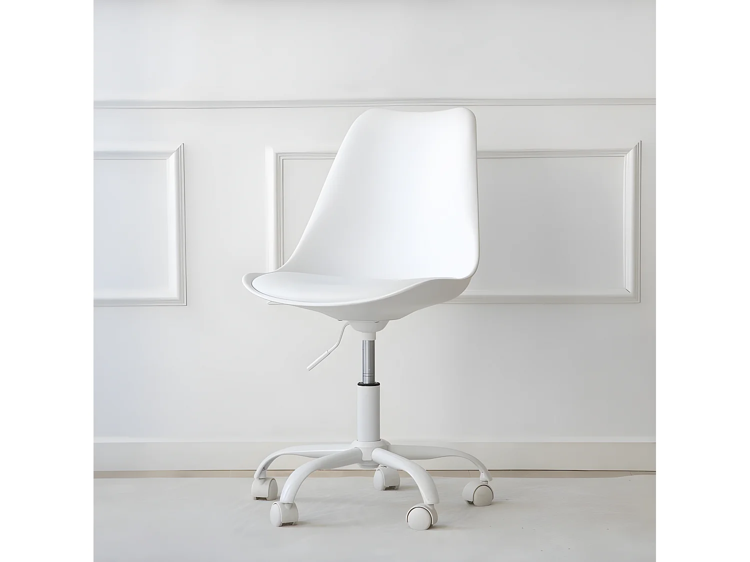 Chaise de bureau plastique blanc 48x83
