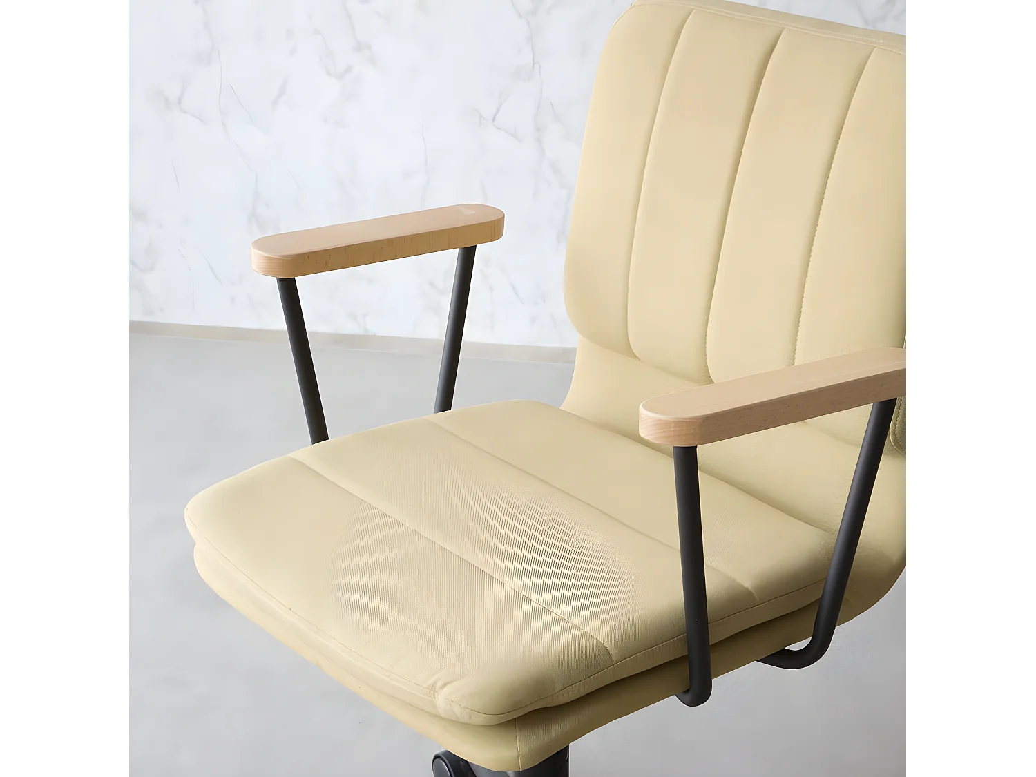 Chaise de bureau rembourrée en tapisserie Moutarde (604) 58x92