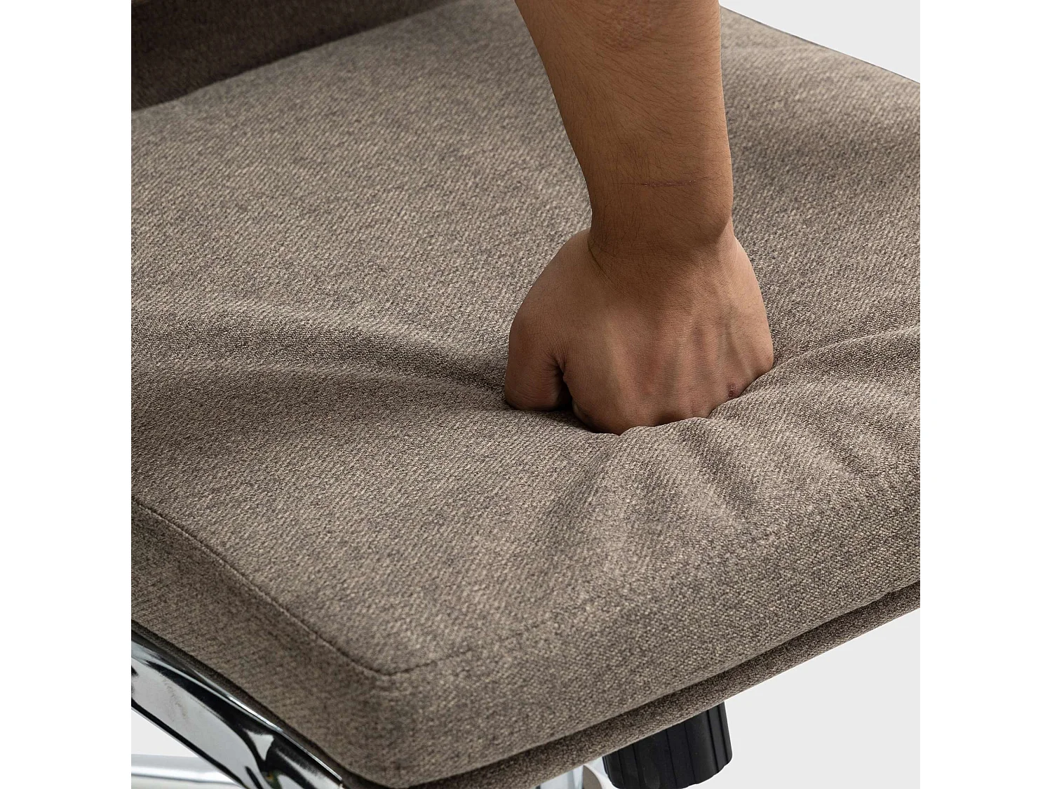 Chaise de bureau - Tissu & Métal chromé - Taupe - Cleveland