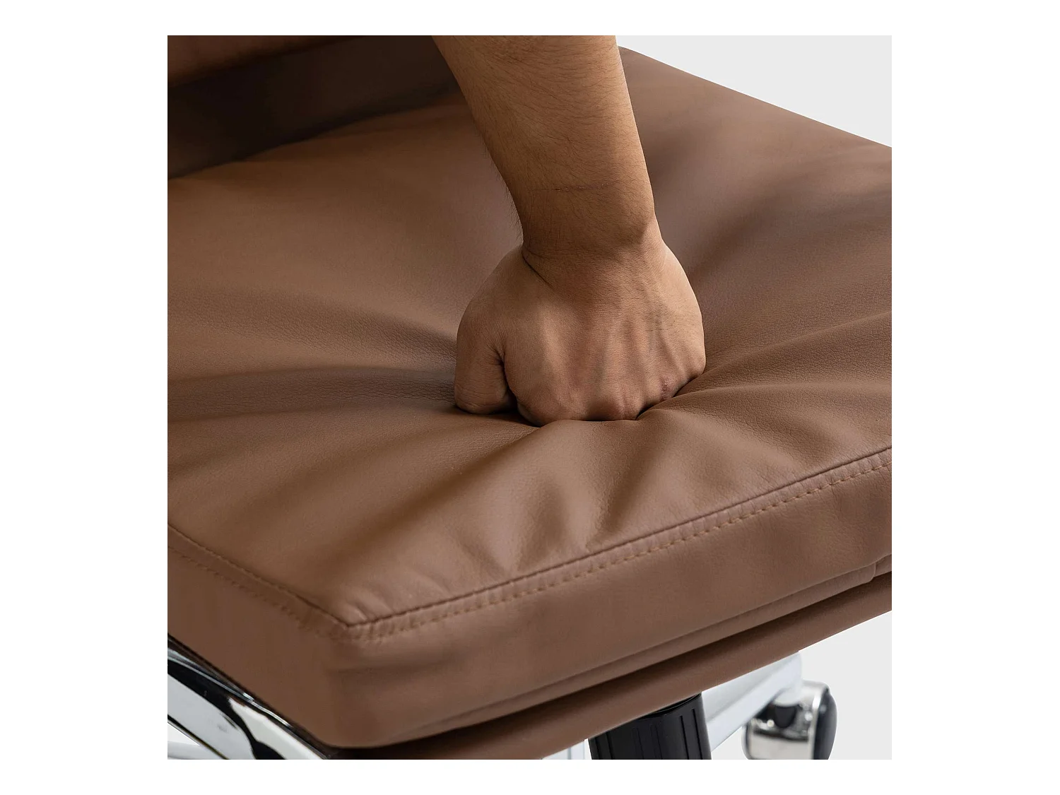 Chaise de bureau - Similicuir & Métal chromé - Marron clair - Cleveland