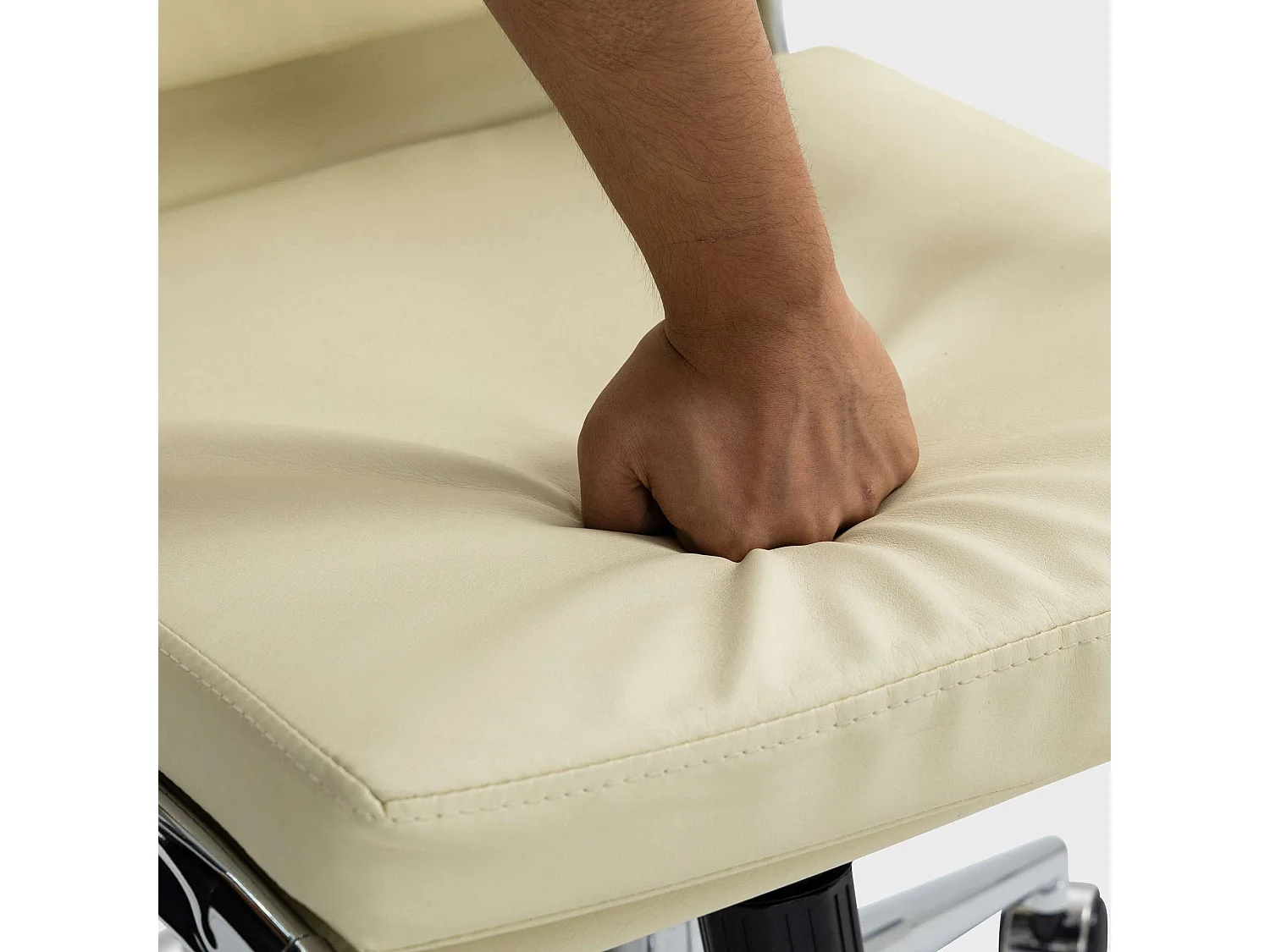 Chaise de bureau - Similicuir & Métal chromé - Crème - Cleveland