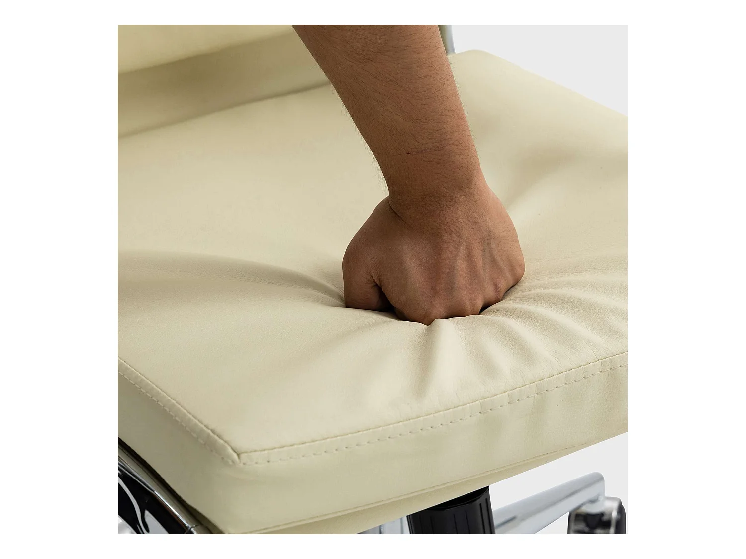 Chaise de bureau - Similicuir & Métal chromé - Crème - Cleveland